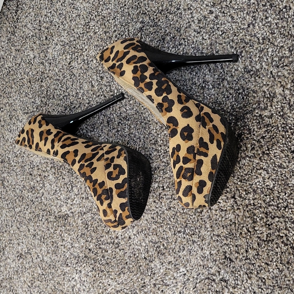 Leopard heels - Picture 4 of 8